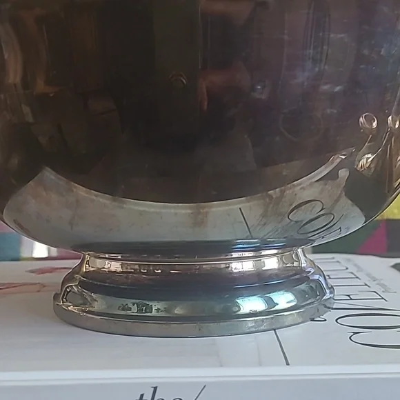 WILCOX SILVER PATINATED BOWL - Picture 4 of 7